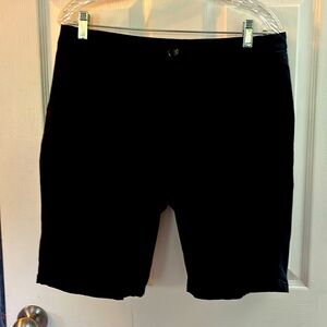 Excellent! Woman’s Liz Claiborne Classic 8